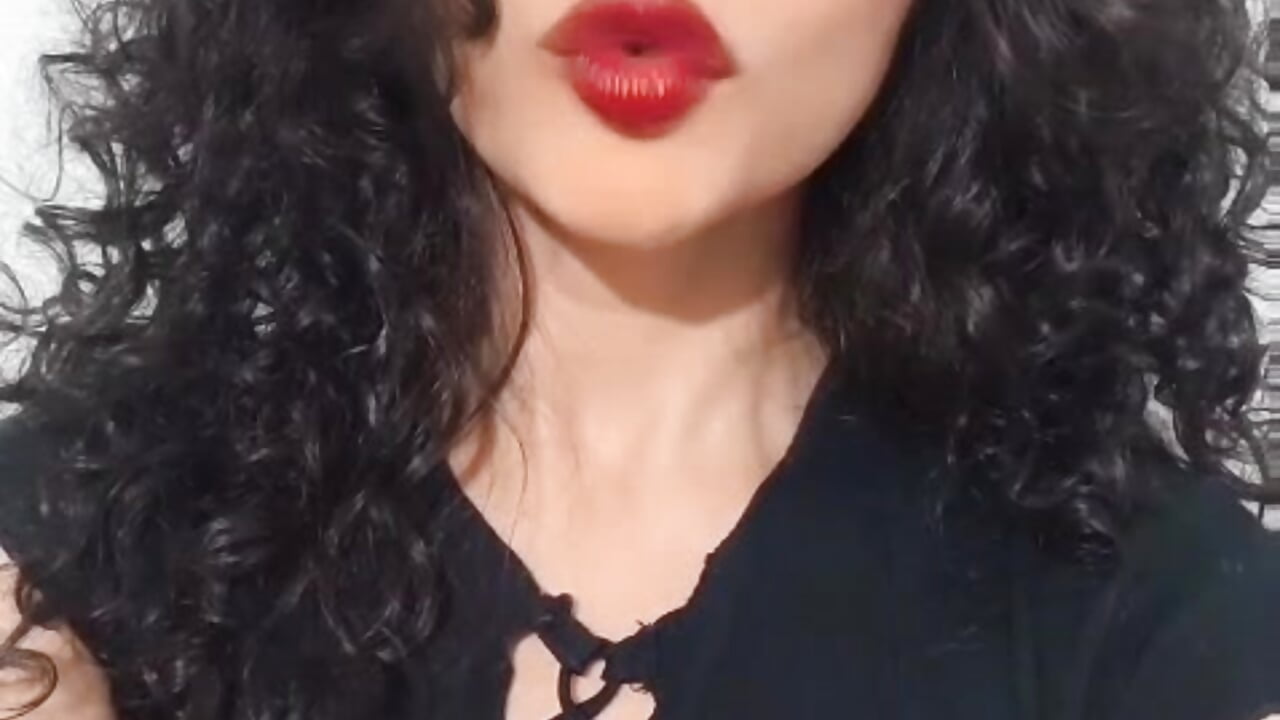 💋 - video by valkiria_ardent_s cam model