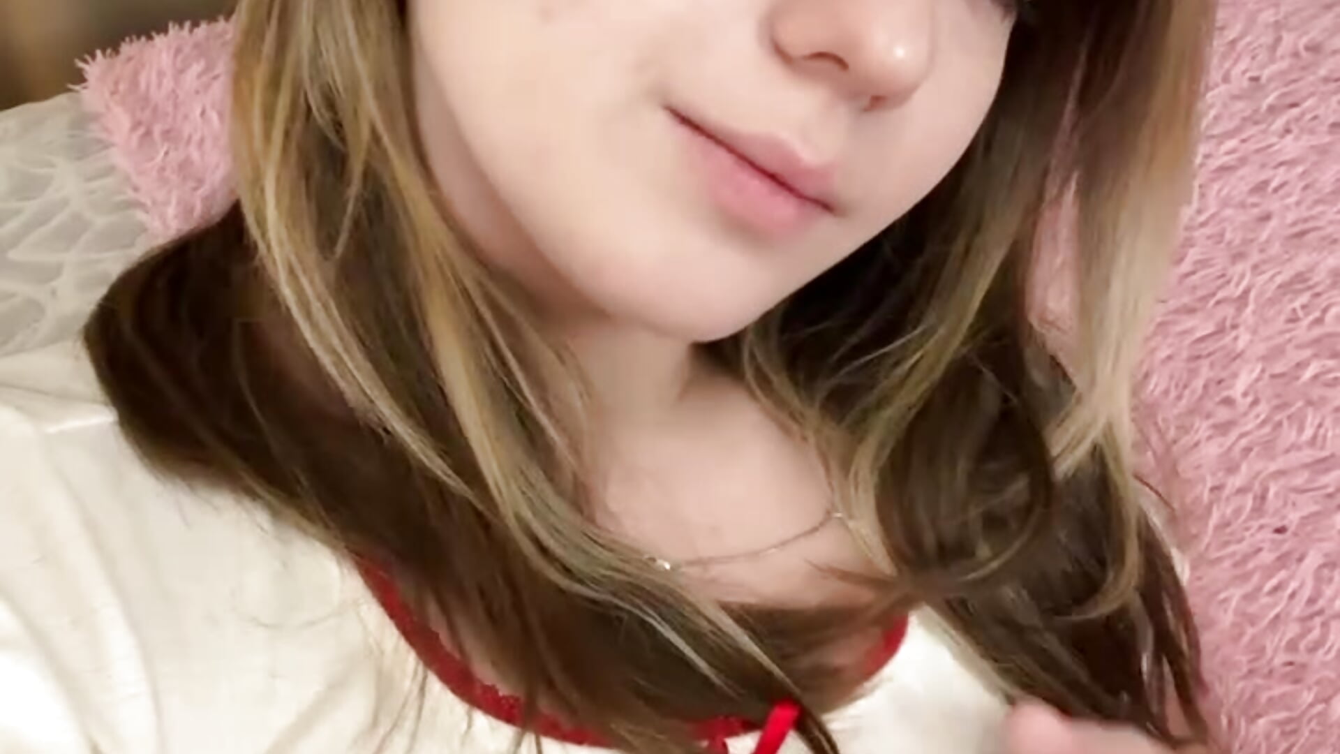 share my morning with you - video by NguyetHankey cam model