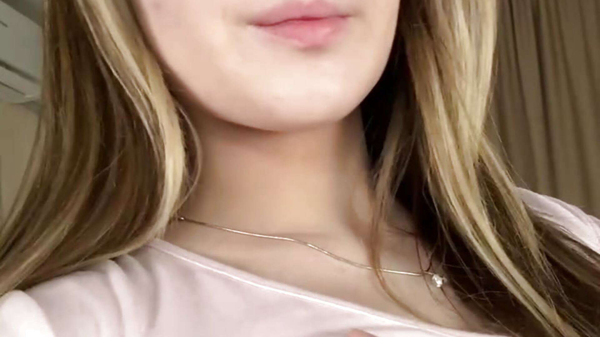 This morning is the morning of playful mood ! - video by NguyetHankey cam model