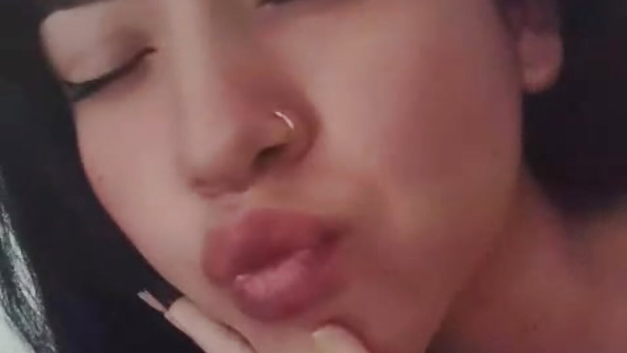 Bonnie ✨ - video di bonnie_sm modella di cam