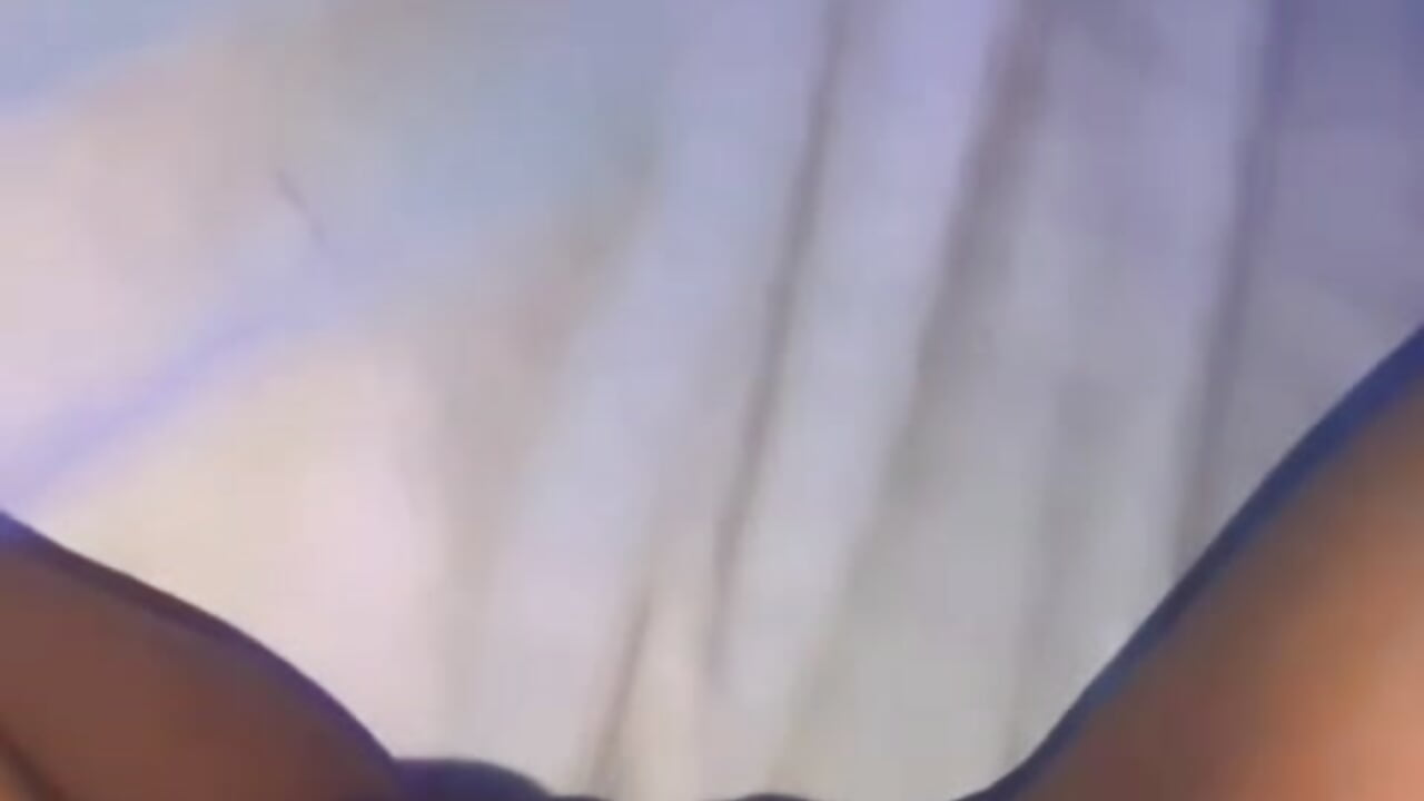 Video de WhatsApp 2025-11-12 a las 13,17,51_bedf3f51 - video by celeste_chic cam model