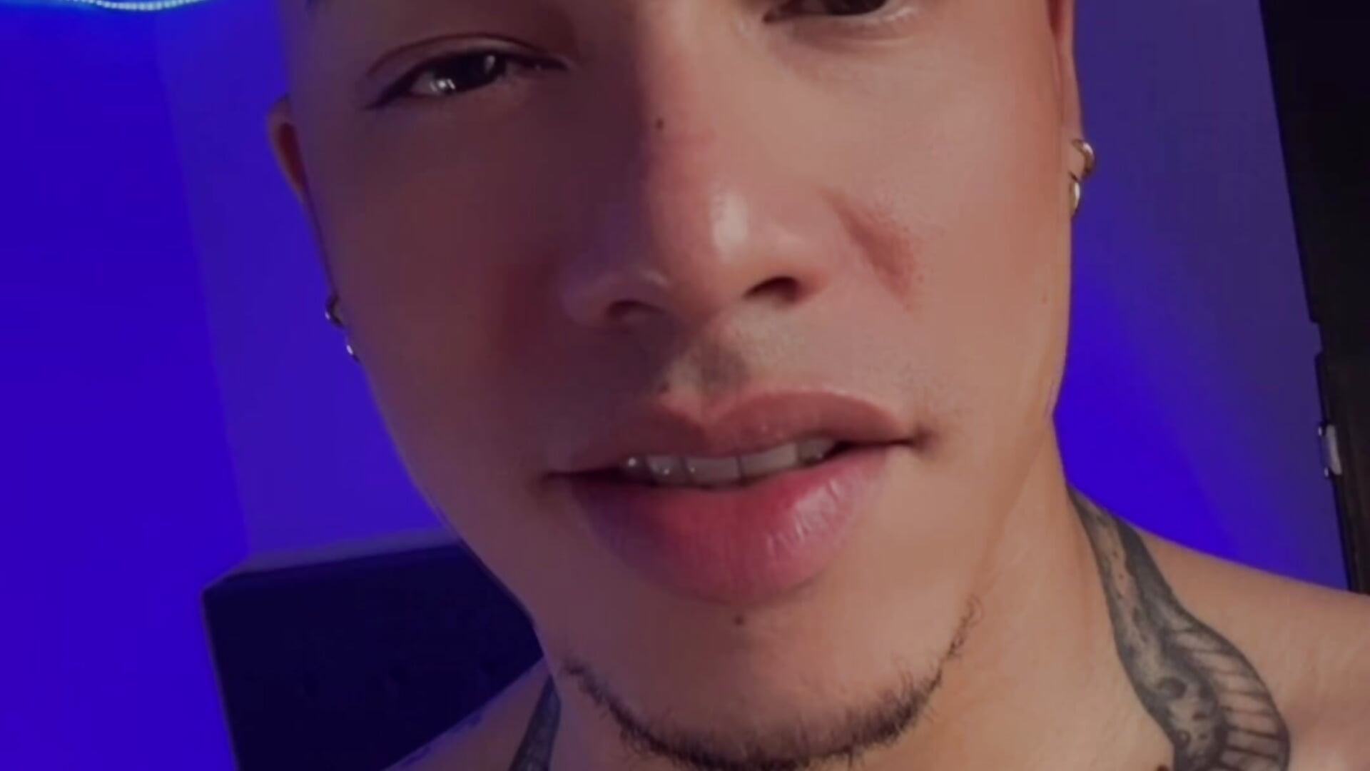 d2f8be243bf04d148e3bae1415481f26 - video by AlphaMasterXxx cam model