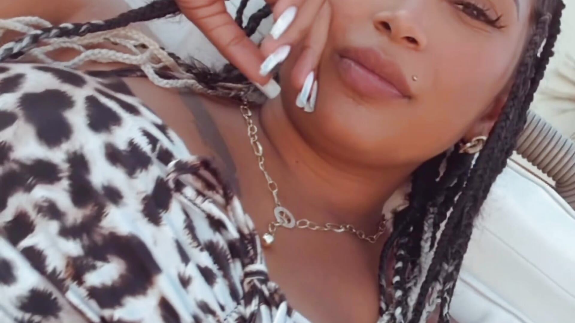 794971995f134983911fb538a8d49d00 - відео від вебкаммоделі JaneetDeea