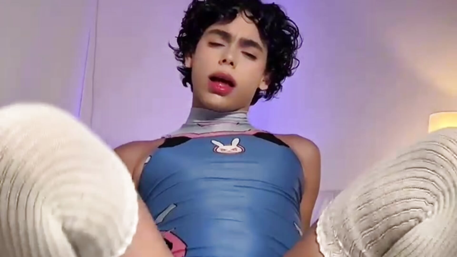 DVA DILDO - Timmyshy_ adlı kamera modelinin videosu