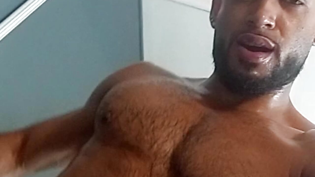 21667 - vidéo du modèle de showcams emilio_brandon