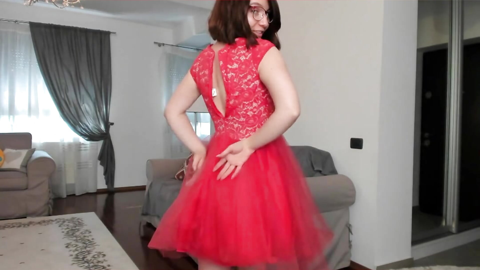 Are you good with your hands? I need a massage, please! - Video von SugarSpice22 Cam-Model