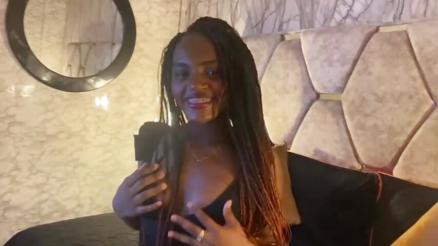 Kiss for you! 🤩 - video by EXOTIC_EBONY_ cam model