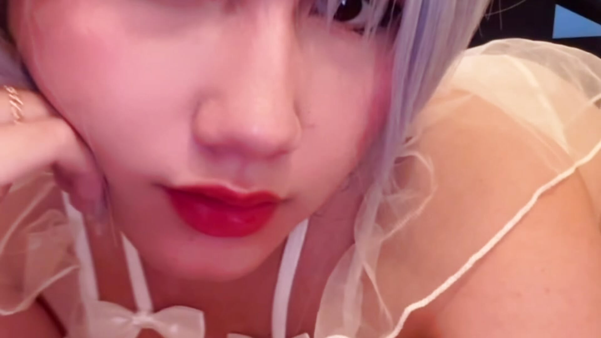 ^ - ^– rei_cos kameramodell videója