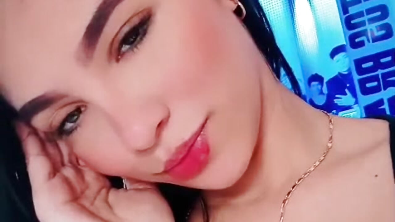 WhatsApp Video 2025-10-23 at 6,28,23 PM - video by Sophii05 cam model