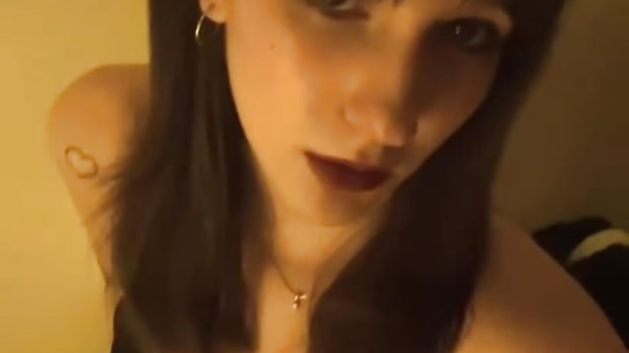 just chill - video by I_am_Emi_ cam model