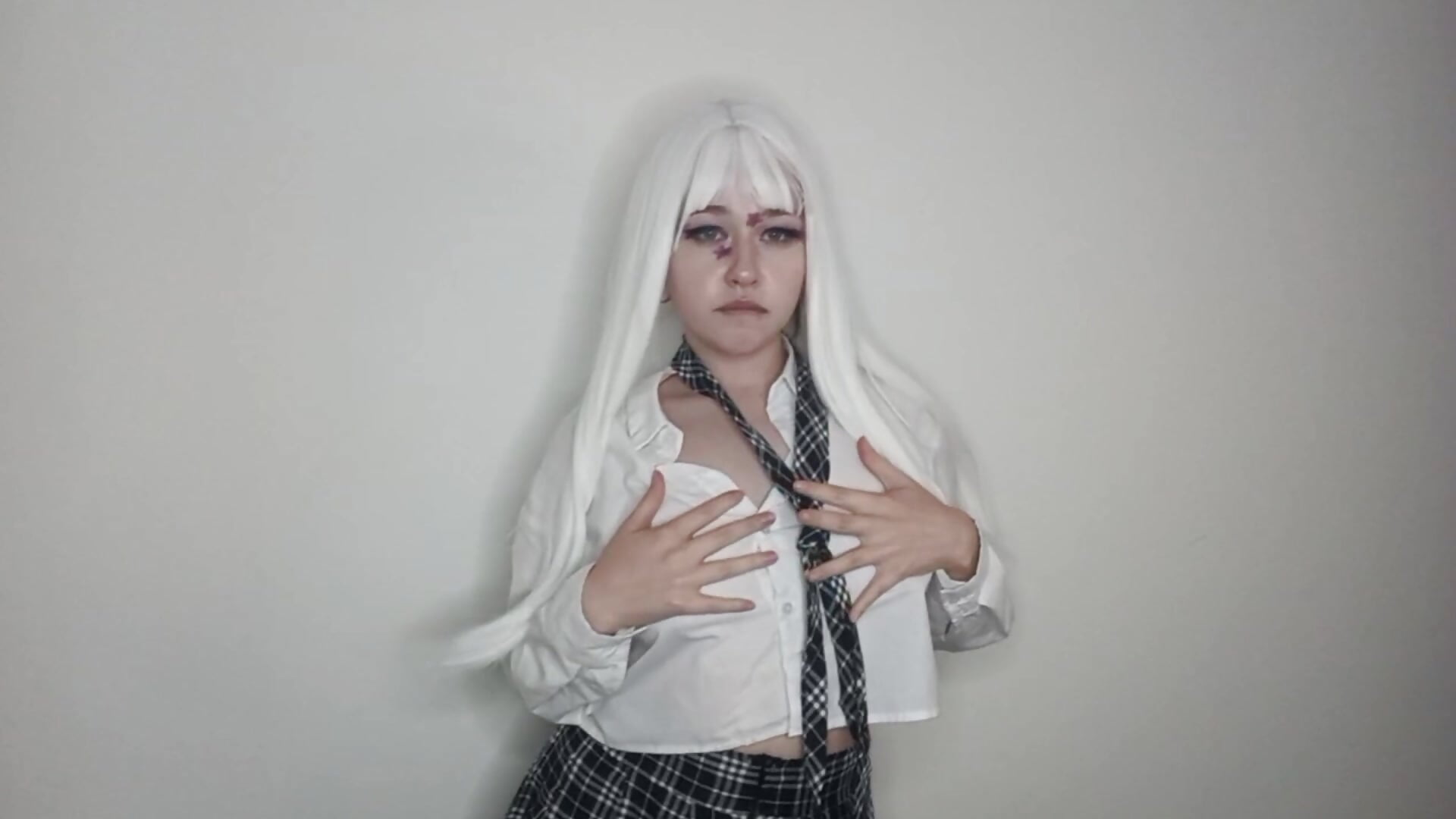 Naughty schoolgirl - video by HopeKou cam model