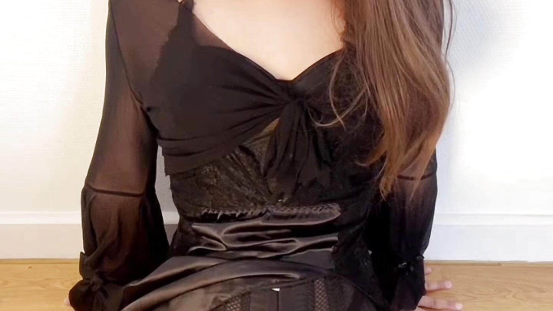 VID_20250421150356356 — filmik SherryUrara, modela(-lki) na kamerkach