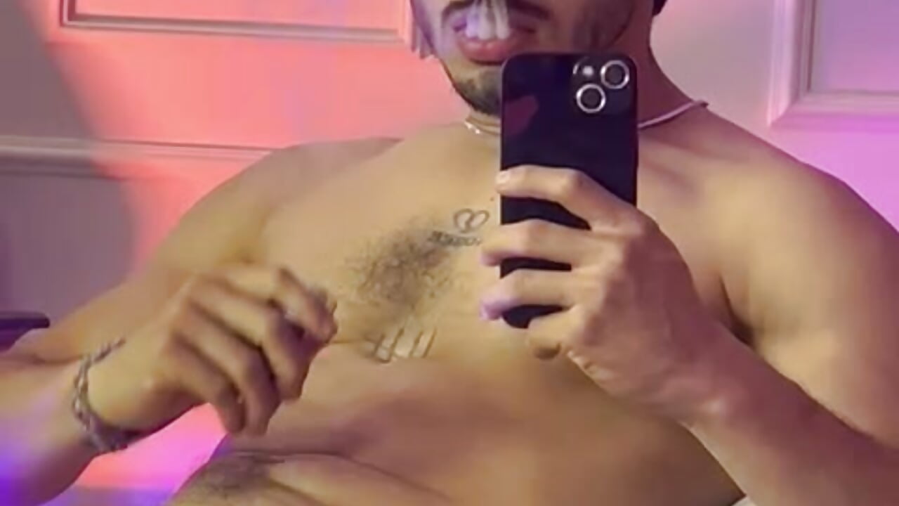 SMOKE - video by ArturoCardona_ cam model