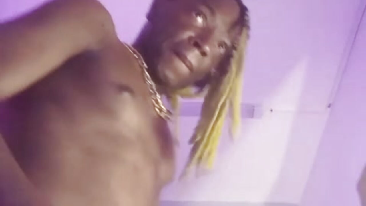 Fingering With My Hard Cock 👿 - vidéo du modèle de showcams Black_Fire10