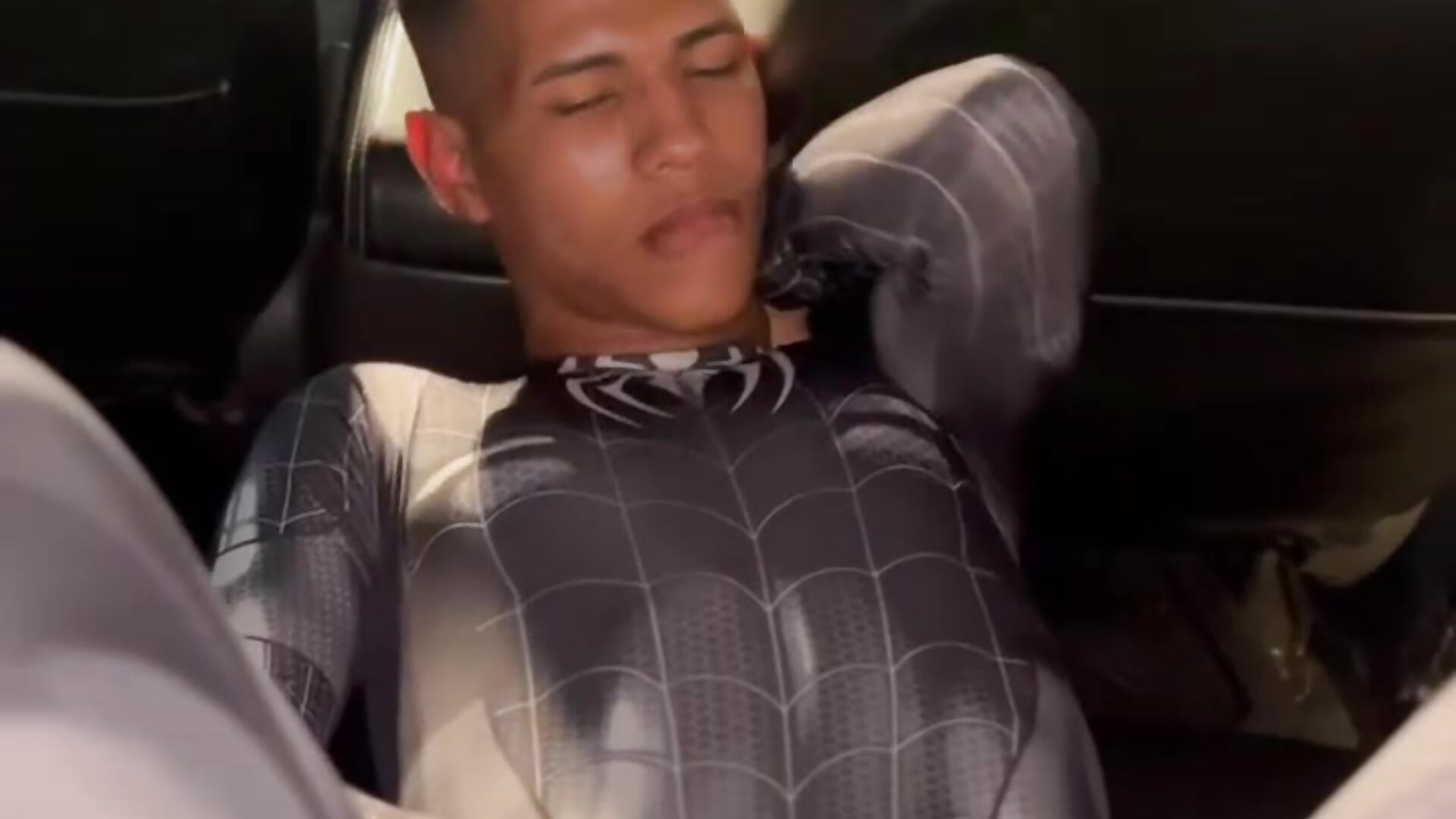 Spiderman gay－カメラキャストのKingStark_の動画