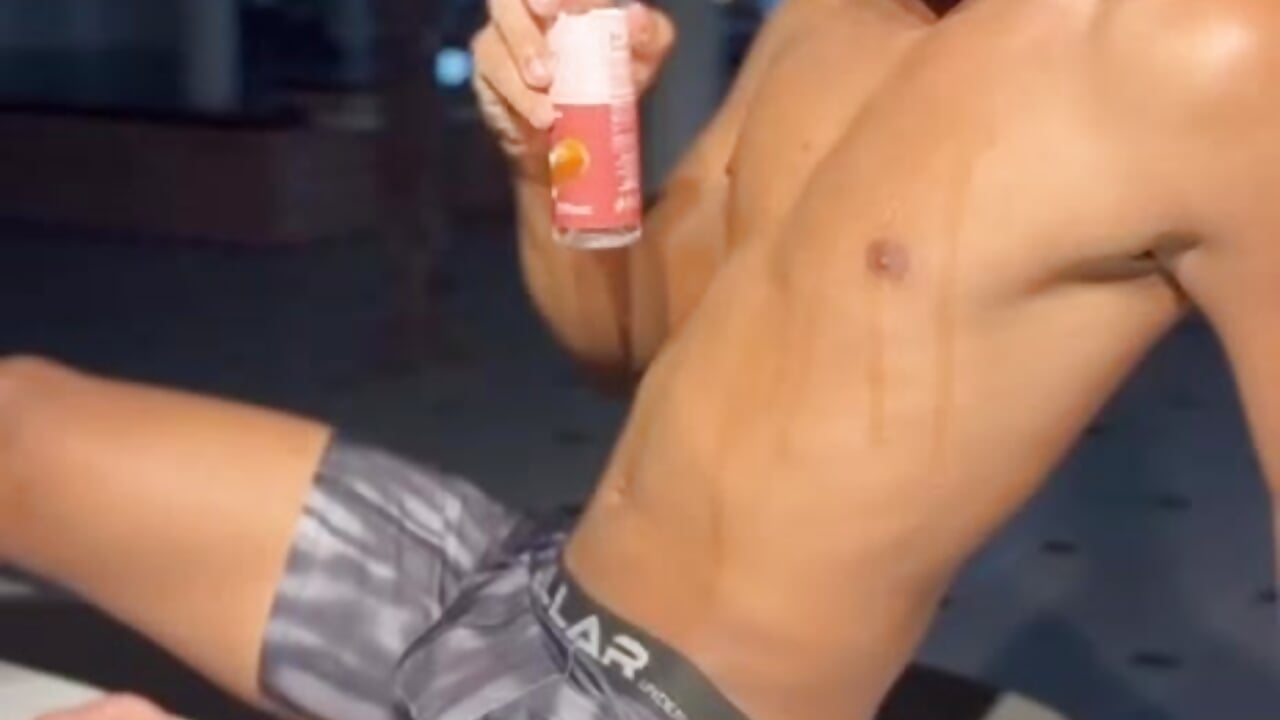 Me in oil－カメラキャストのKingStark_の動画