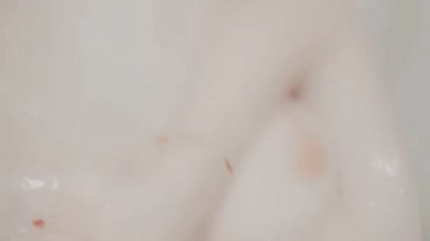 Time for the bathroom - video van _San_Sara_ cam-model