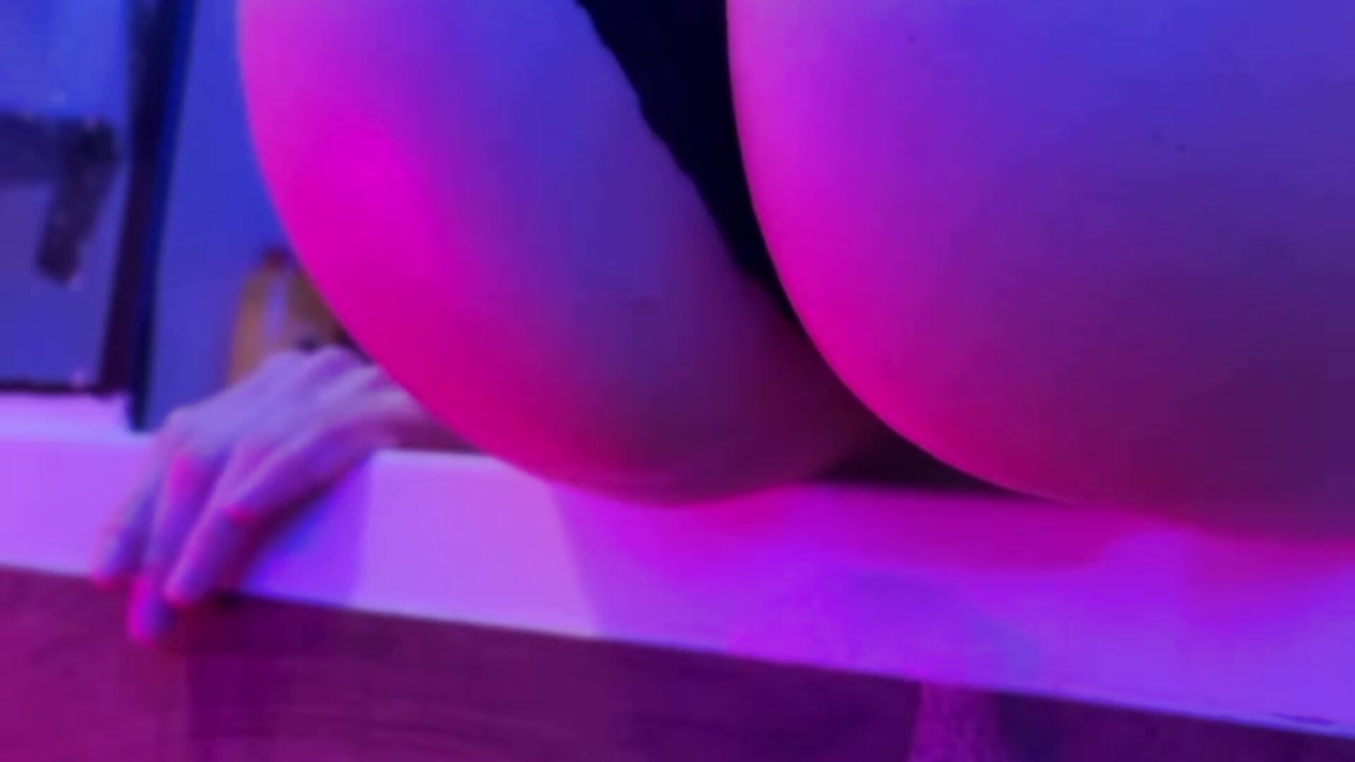 AzY2 – video modela na kameri Crystal_Of_Your-Mind