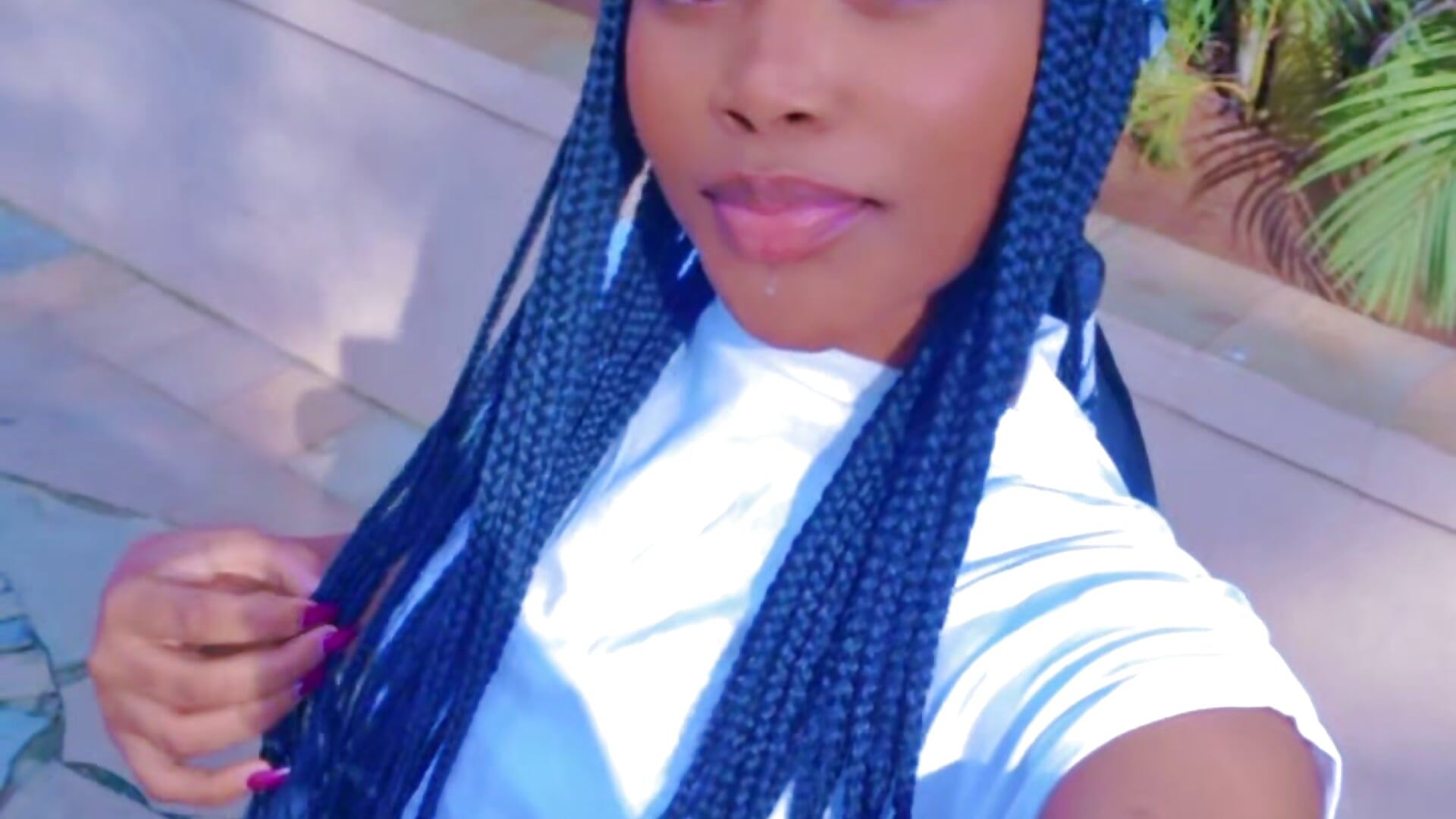 White poison - video by ScentingToluene cam model