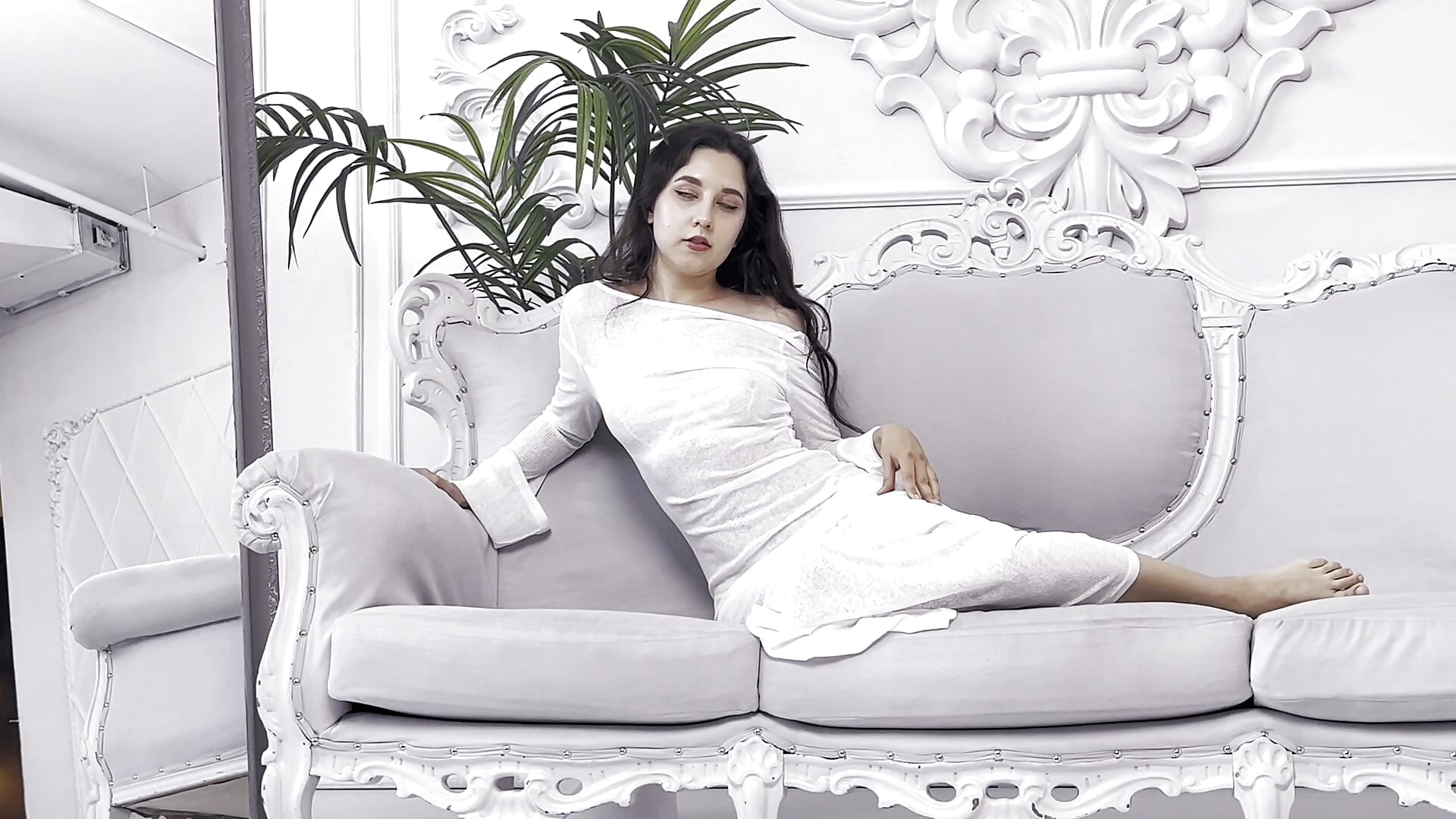 White hour🤍✨ - video by Eva_Maller cam model