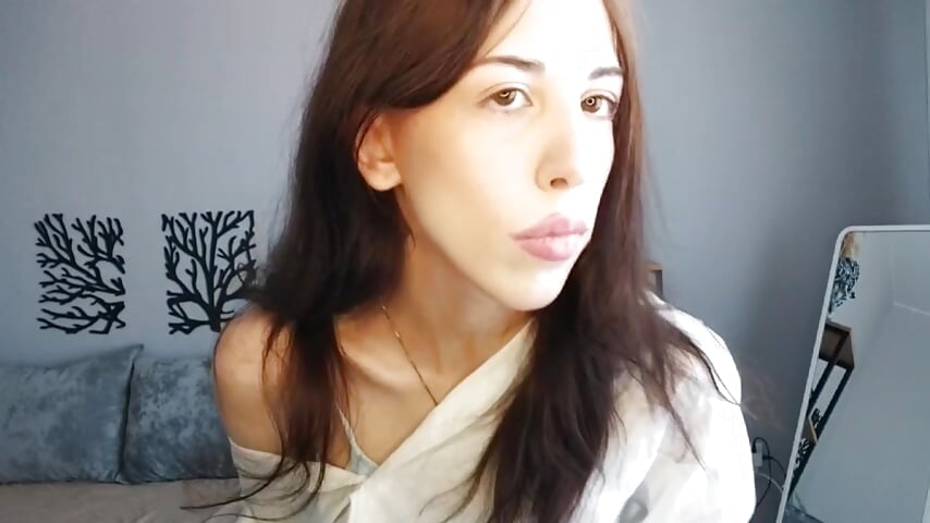 White outfit - video by JannieBouska cam model