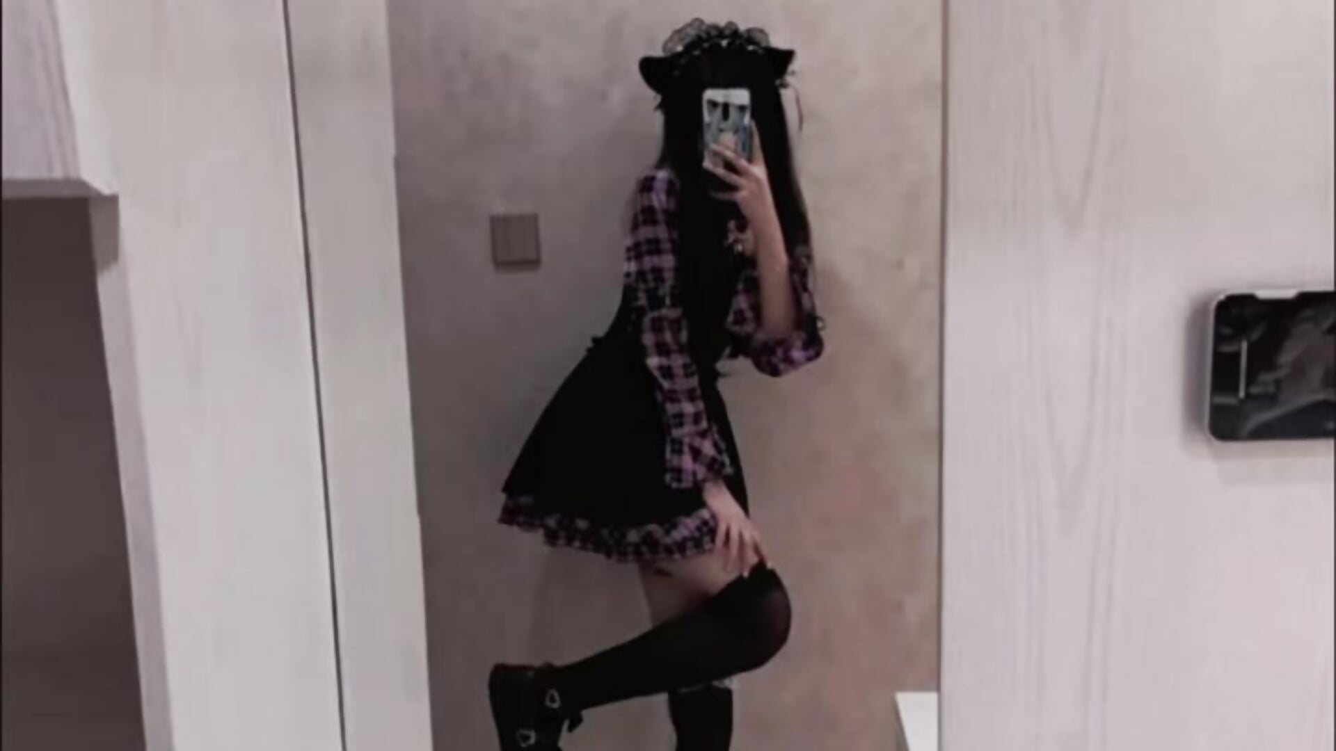 95d884144b635cd6f3ad052cd676a585 - video by Lilium-520 cam model