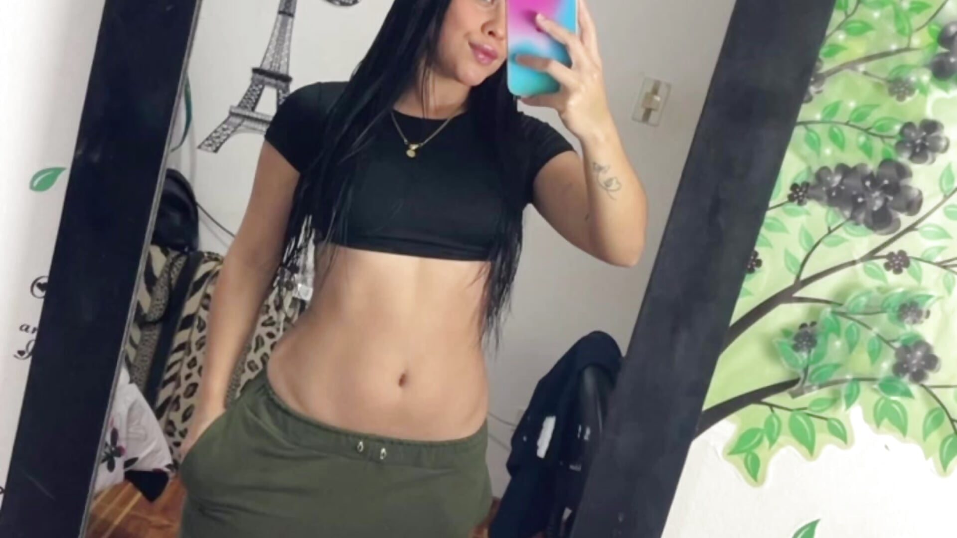 😋 - video by Lulu_Monroe cam model