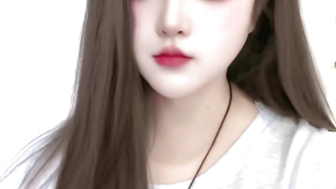 ad563a73b556a454ea11ef3cd0c62c85 – video modela na kameri ERA_001