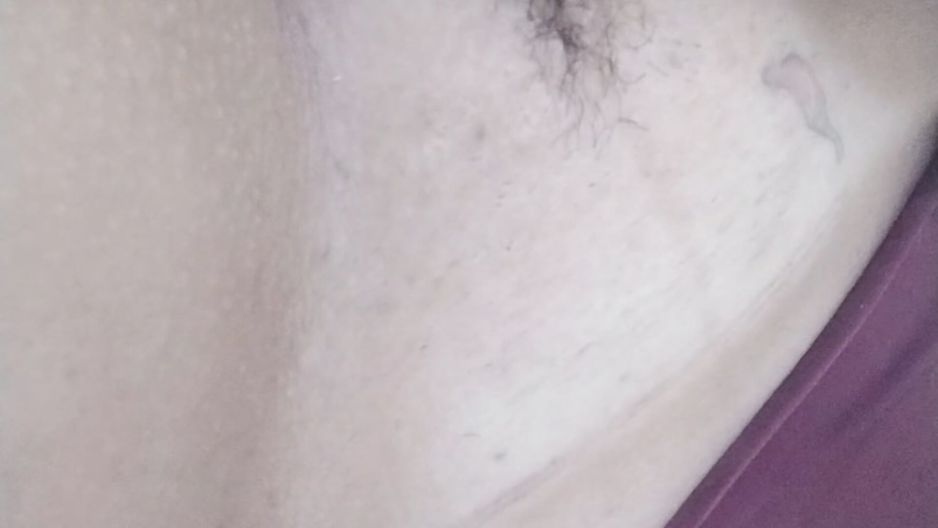 Gozando gostoso com o 🥒 - vidéo du modèle de showcams Bellapotencia1985