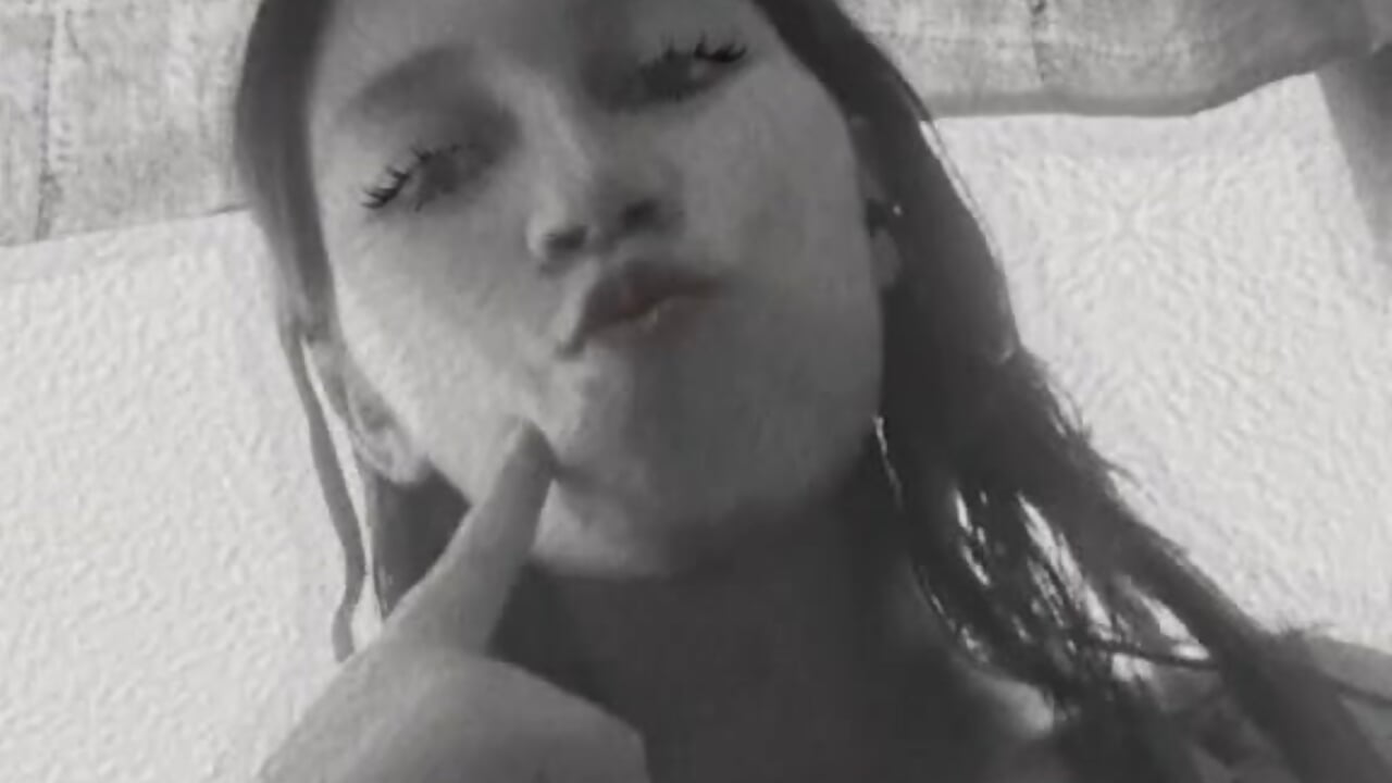 1000060377 - Vídeo de Kity_doll, modelo de vídeos