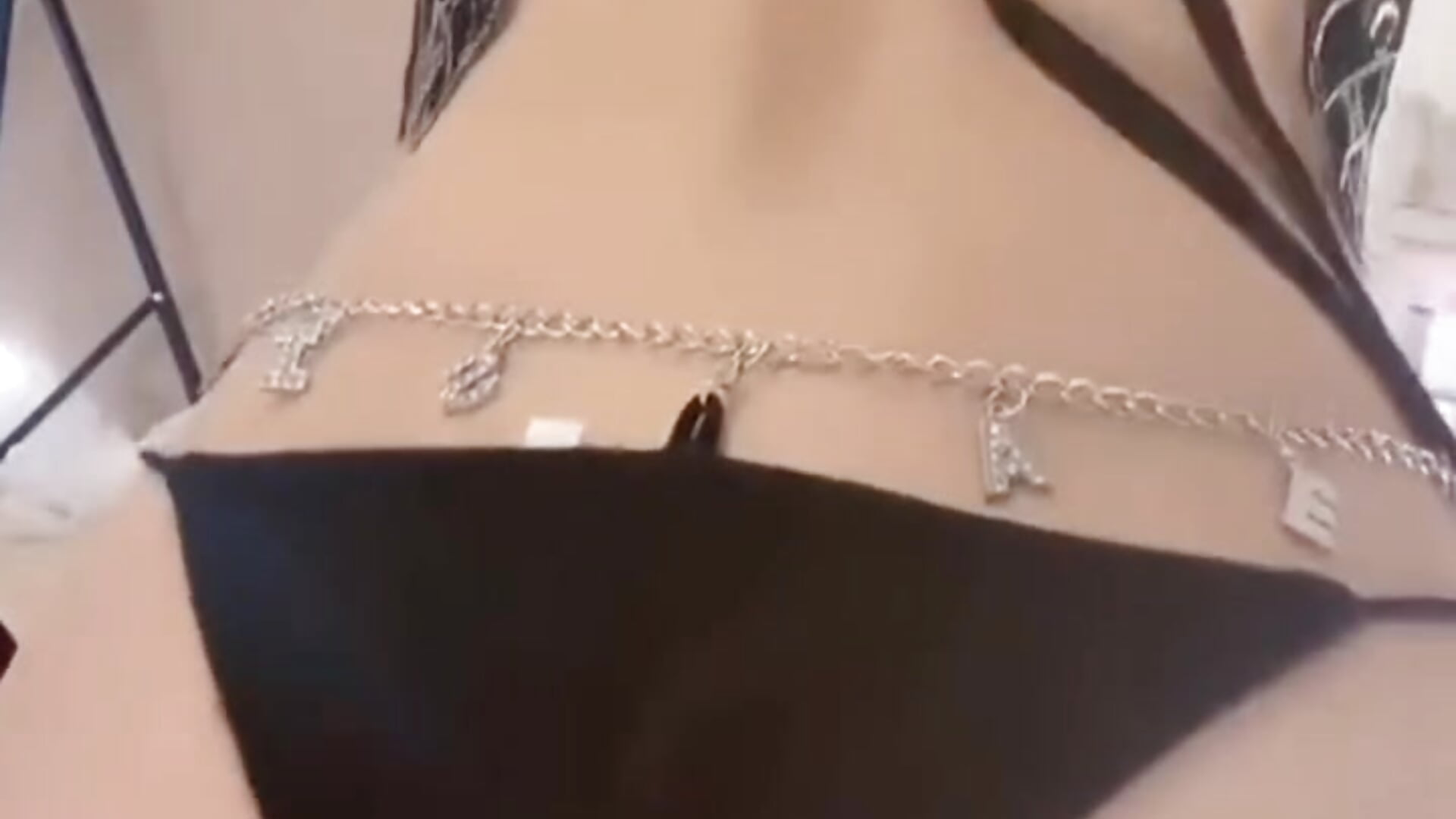 Hot hot - video di Carababy123 modella di cam