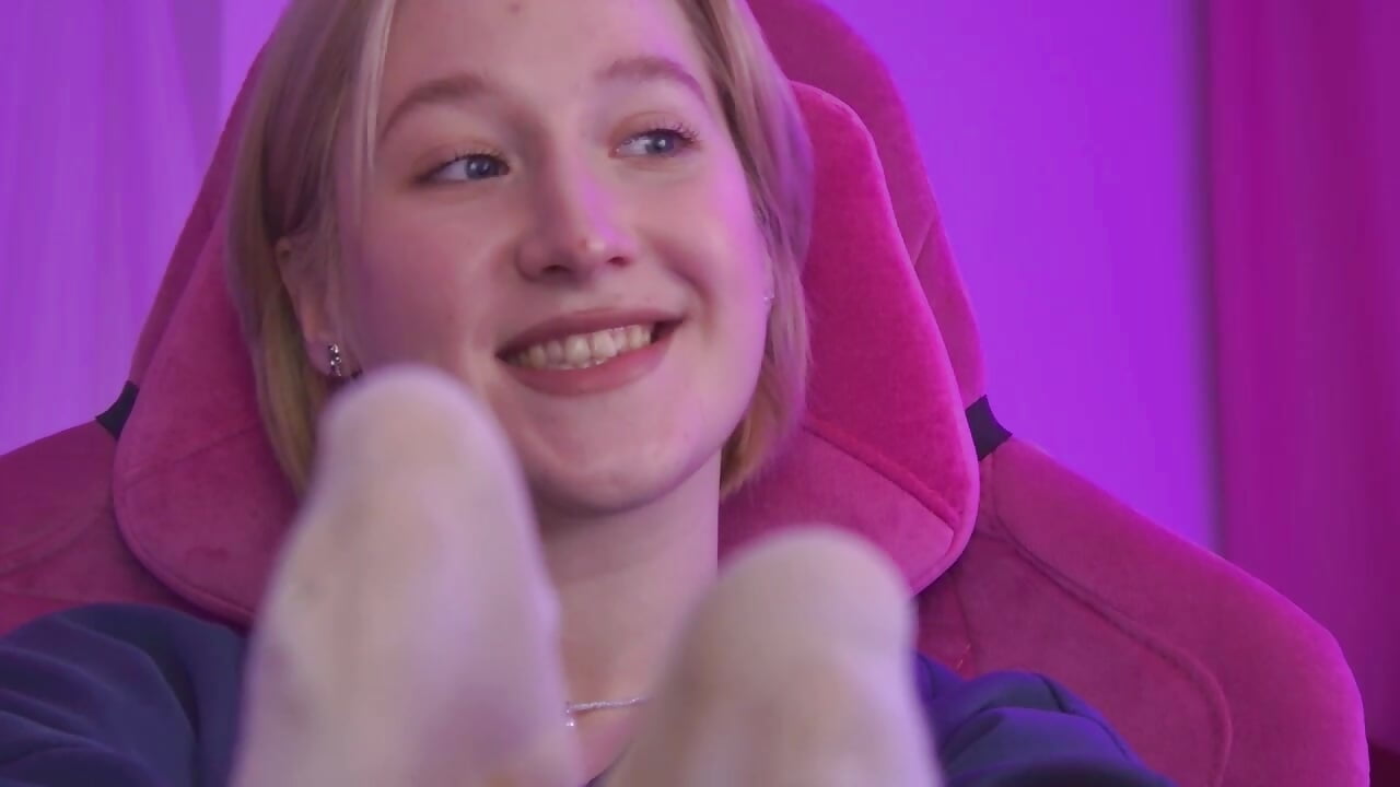 hot footjob in pvt | close face | PART 2
