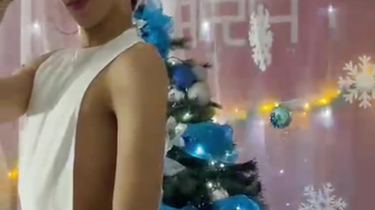 Merry Christmas - video by Angelicious_Boy cam model