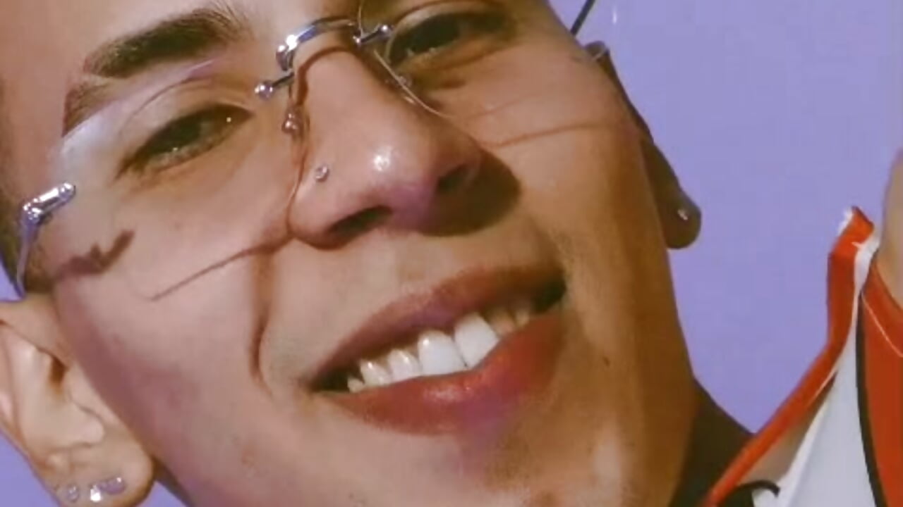 Angelicious_Boy adlı kamer modelinin viral videoları:  4147