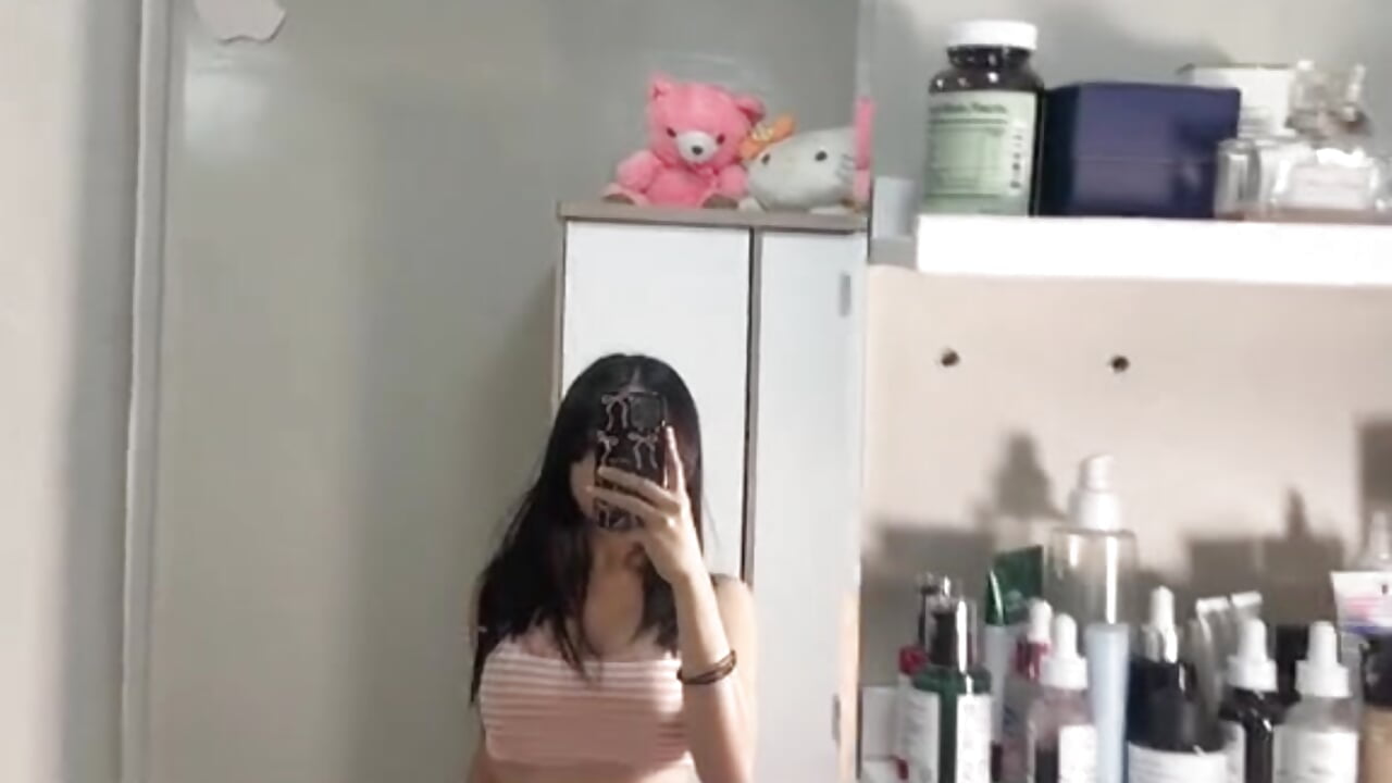 v14044g50000cuu0ppvog65uoifb4ufg - video di ara_oh69 modella di cam