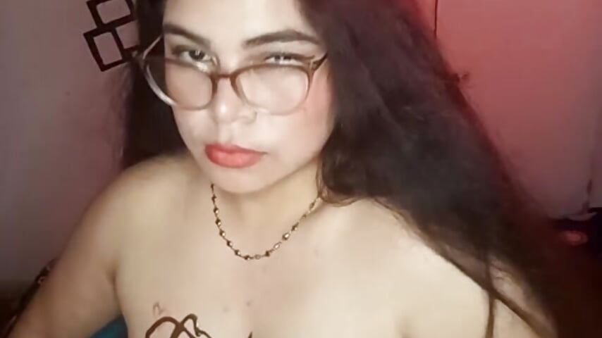 Chúpame el chocolate 🍫 – video od webkamerové modelky Diamily