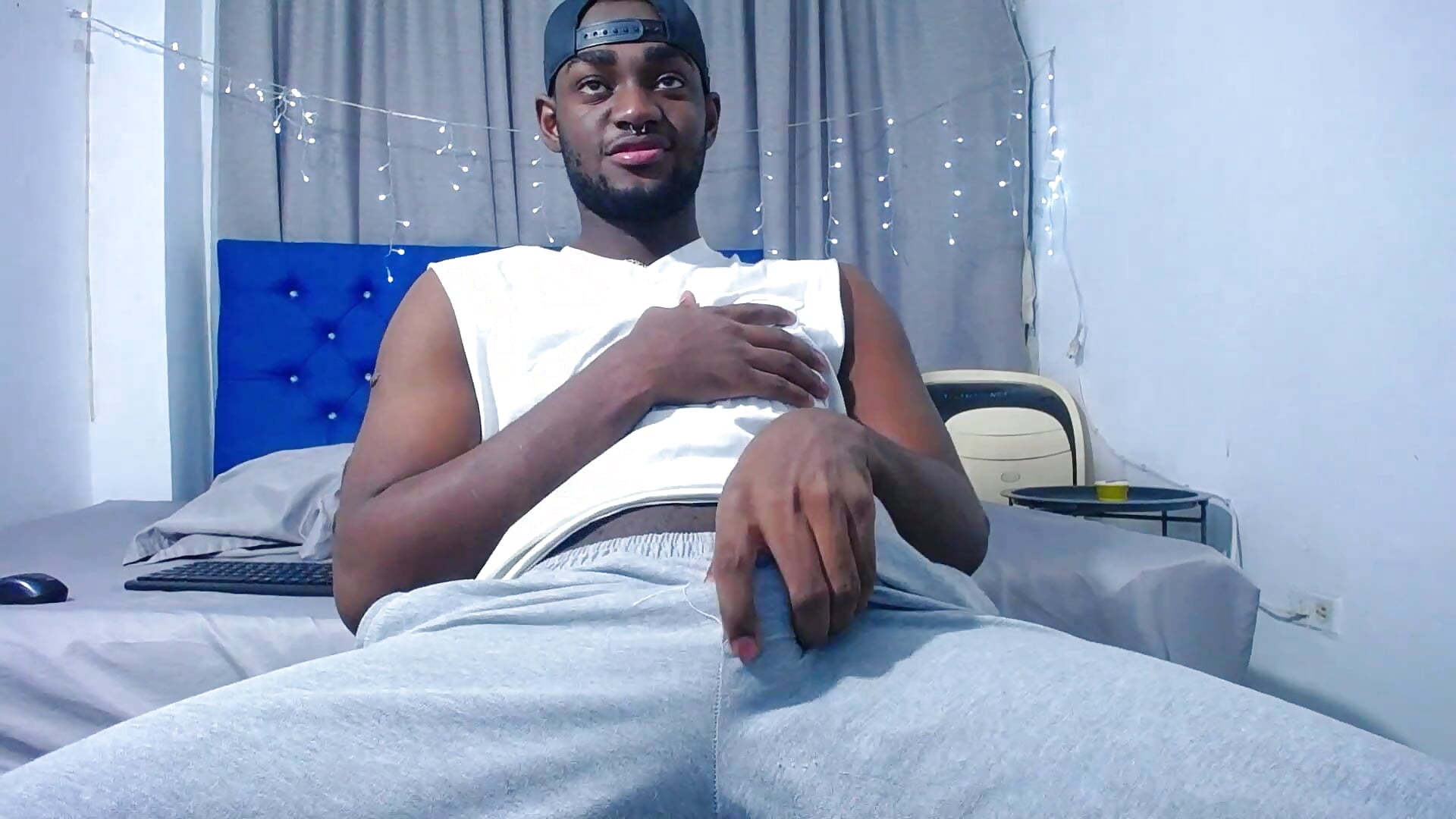 It's all you need - video by eebony_stallion cam model