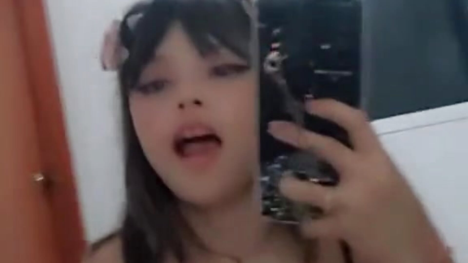 1000466615 - video by minnie_cake cam model