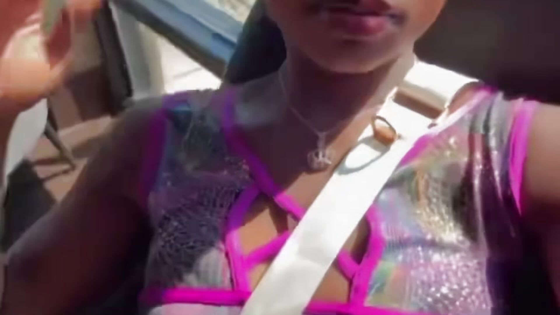 97C5722B-0A3C-4DF1-8D7A-331C19F7F004 - video by ToyBox96 cam model