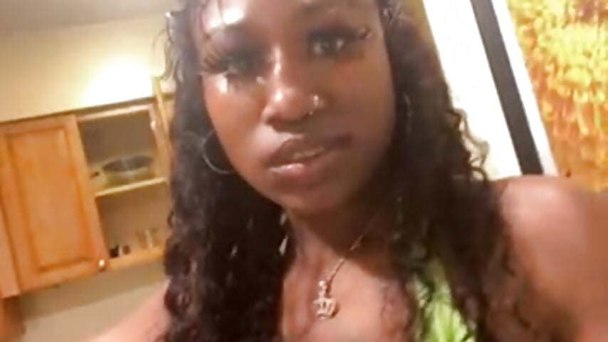 Tasty - video by ToyBox96 cam model