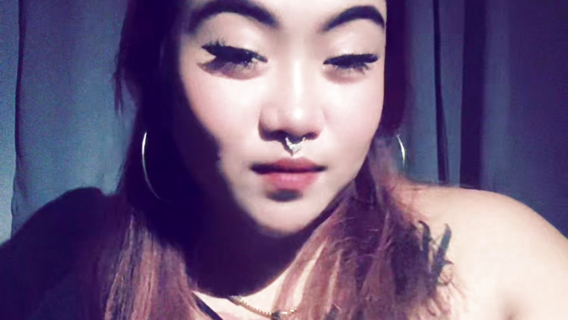 Taurus szn, bad asf for no reason 🥵🥳 - vídeo de la modelo de cam _XXXKittyTingles