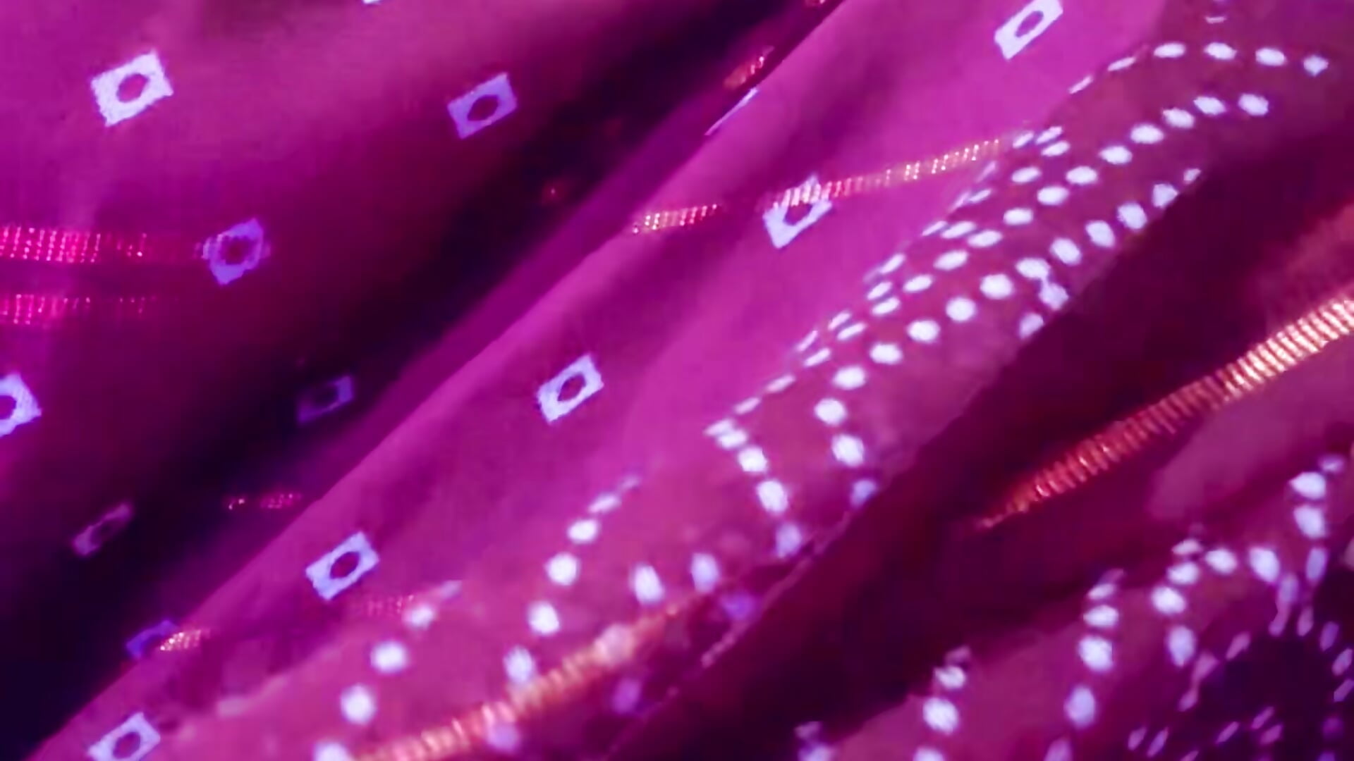 Hot - video by Maggi-is-back cam model