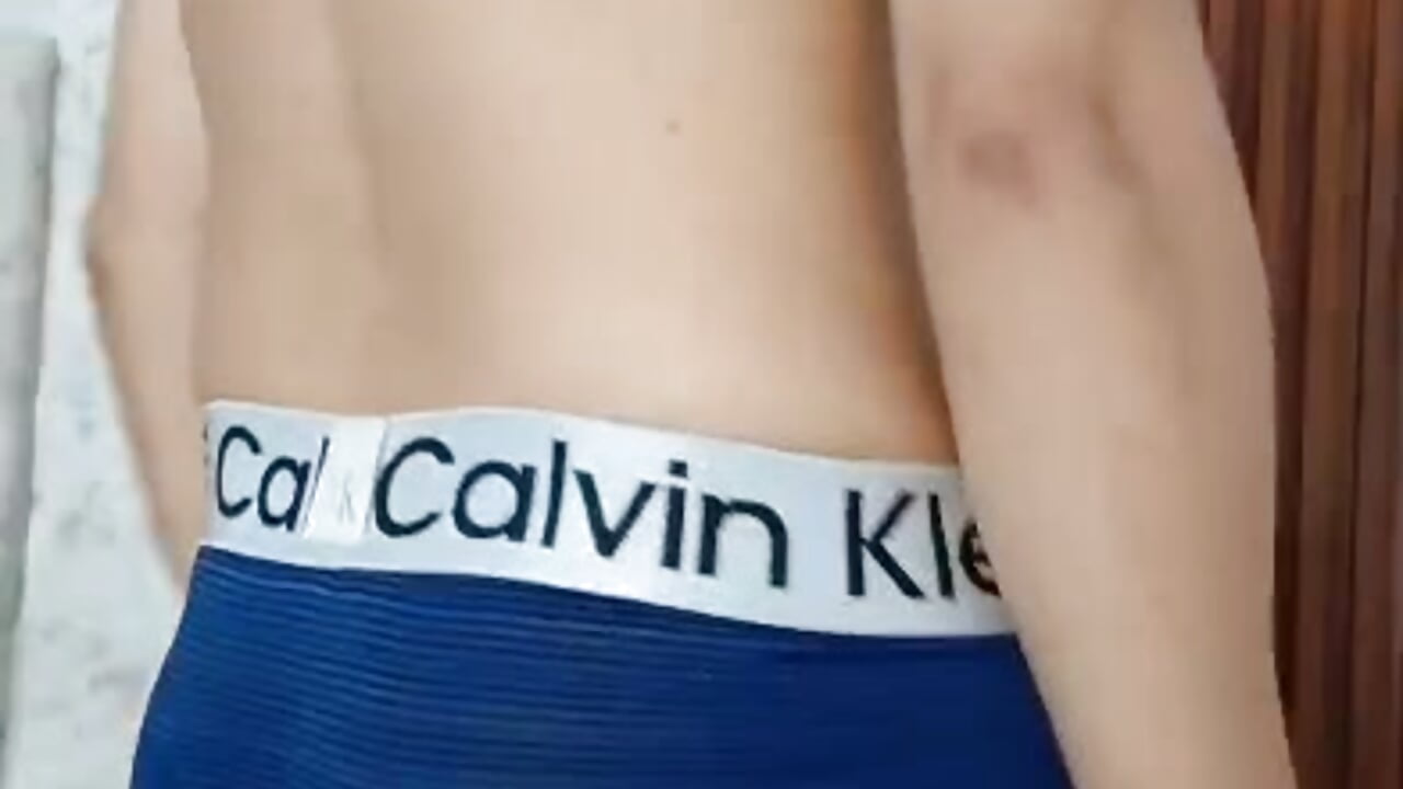 I await a hand to touch my body - video by can_pasion cam model