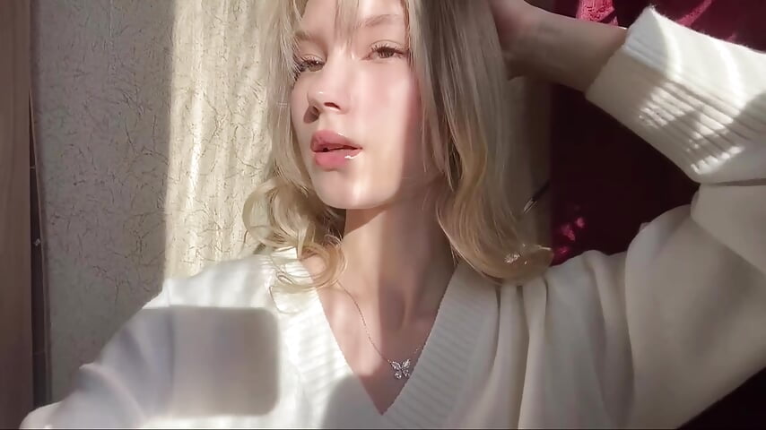 I love this world - video by ChinBonnell cam model
