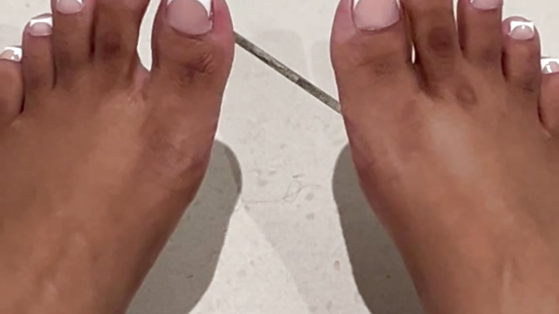 Feet 👣❤️ – video af _wetaura cam-model