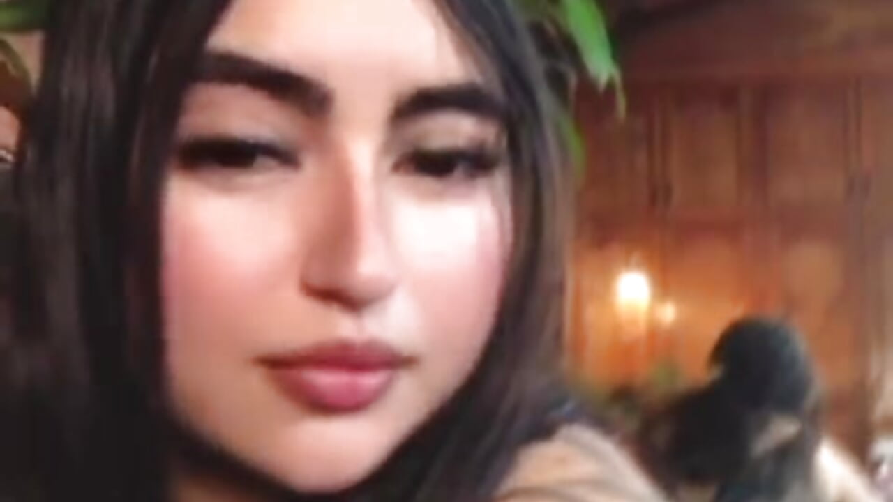 😈 - video by April__foxx cam model