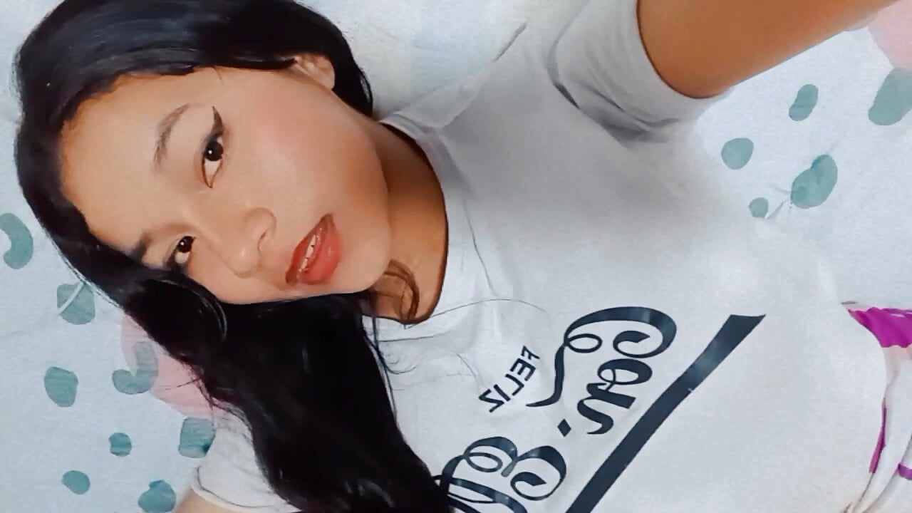 Girl beautiful 🌸🌙 - video by kate_bliss cam model