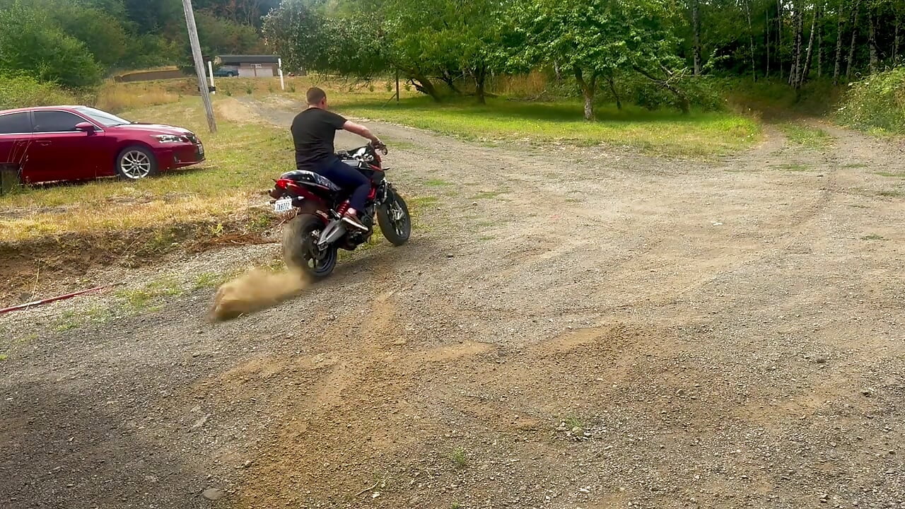 profile-intro-video-1755142388 - vidéo du modèle de showcams cumitted