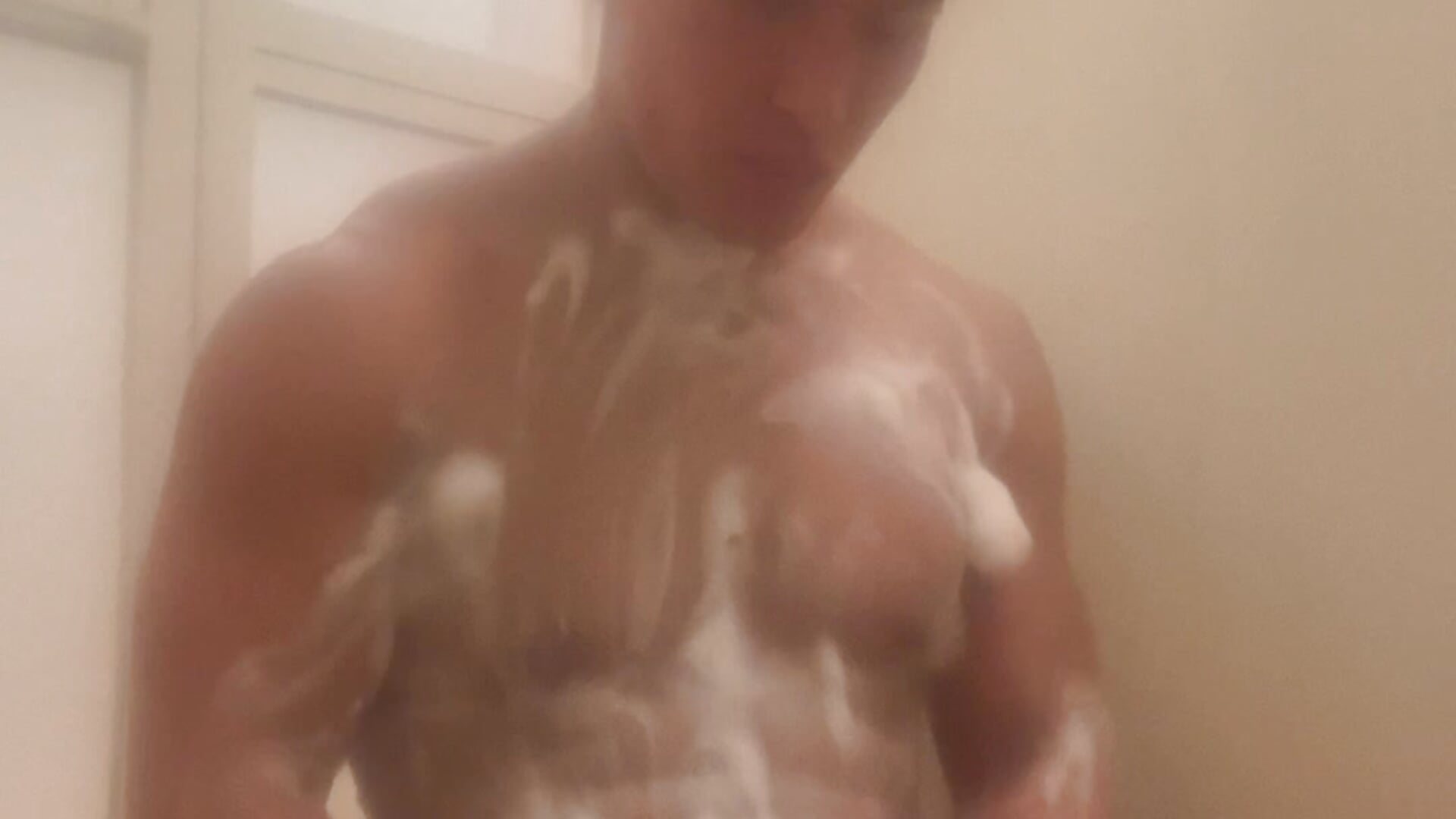 シャワー🚿　shower scene🚿