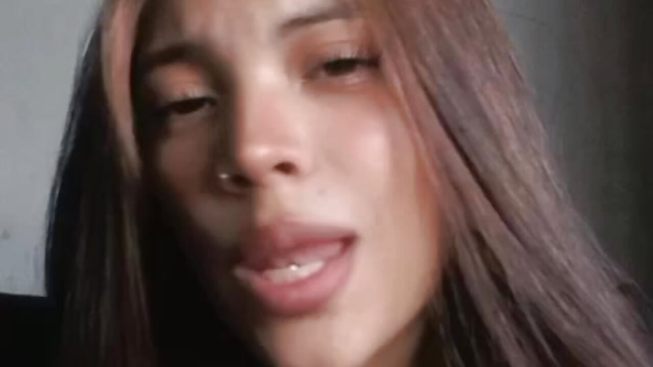 MEET– sharick_noir kameramodell videója